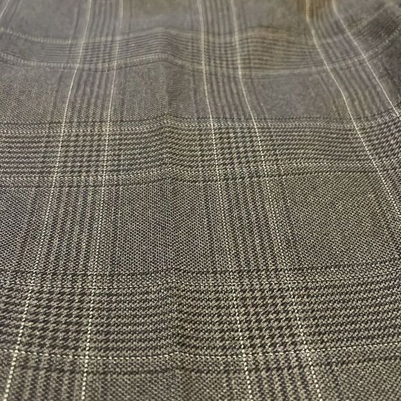 Body by Victoria- “The Kate Fit” Flare Leg Grey Pattern Trousers- Size 6 Tall - Picture 8 of 8